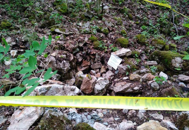 Ekshumacija masovne grobnice na lokaciji Dobro Polje u općini Kalinovik - Masovna grobnica u Kalinoviku: Pronađeni ostaci sedam osoba 